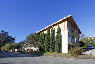 Palo Verde Apartments in Monterey, CA - Foto de edificio - Building Photo