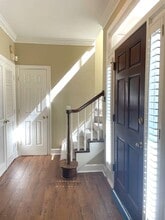 2046 Graybar Ln in Nashville, TN - Building Photo - Building Photo