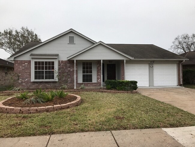 property at 2118 Endicott Ln