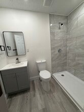 1353 Blythe Ave, Unit 1 in Deltona, FL - Building Photo - Building Photo