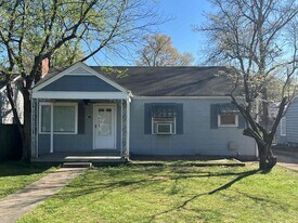 817 Moulton St E, Unit A in Decatur, AL - Building Photo