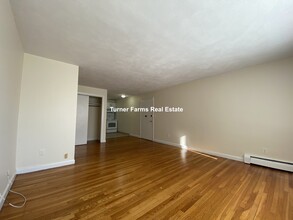 82 Gardner St, Unit 30 in Boston, MA - Foto de edificio - Building Photo