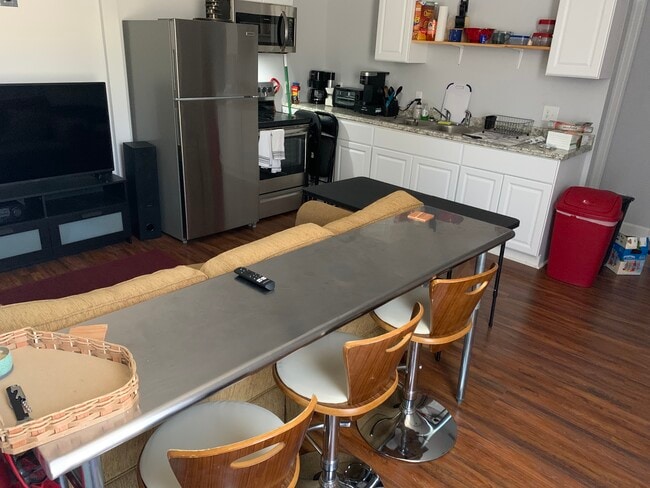 5617 Oak St, Unit A in Eastman, GA - Building Photo - Building Photo