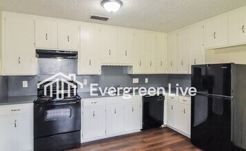 3216 Capwood Curve in Montgomery, AL - Building Photo - Building Photo