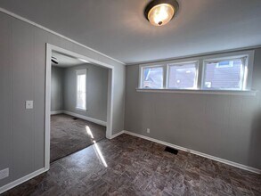 915 Norwich Ave SW in Grand Rapids, MI - Building Photo - Building Photo