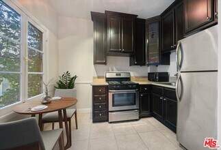 6217 Orange St in Los Angeles, CA - Building Photo - Building Photo