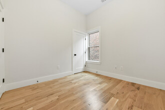 198 Maverick St, Unit 3 in Boston, MA - Building Photo - Building Photo