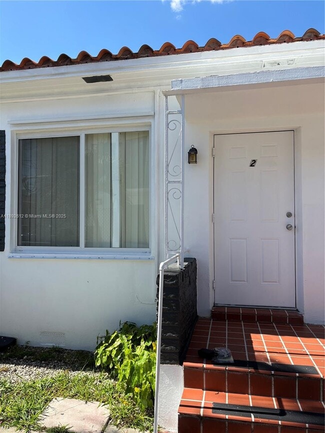 1035 SW 3rd St in Miami, FL - Building Photo - Building Photo