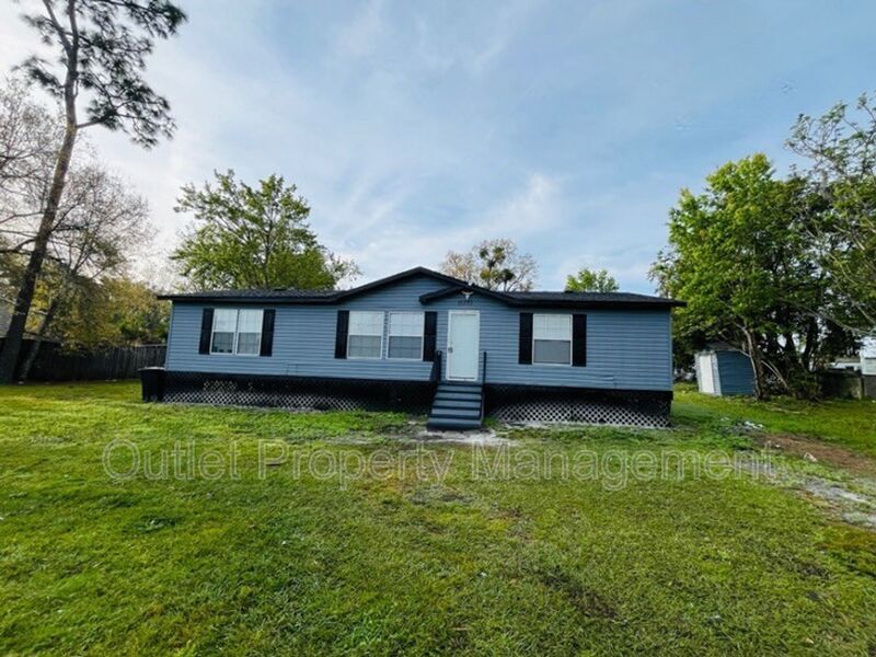 15710 Bermuda St in Orlando, FL - Building Photo