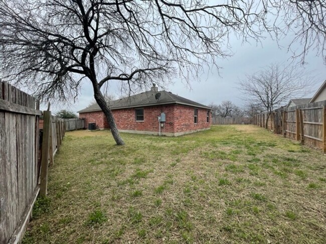 7402 Baja Point in San Antonio, TX - Building Photo - Building Photo