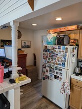 5643 Topeka Dr in Tarzana, CA - Building Photo - Building Photo