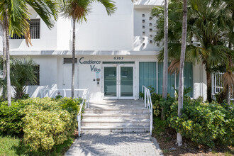 Casablanca Villas in Miami Beach, FL - Building Photo - Building Photo