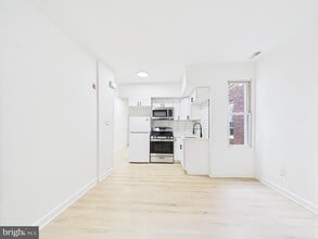 5022 Walnut St in Philadelphia, PA - Foto de edificio - Building Photo