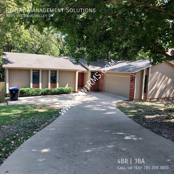3805 SW Wood Valley Dr in Topeka, KS - Building Photo