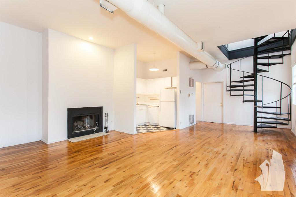 2057 W Dickens Ave, Unit 1N in Chicago, IL - Building Photo