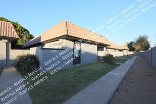 9029 W Elm St in Phoenix, AZ - Building Photo