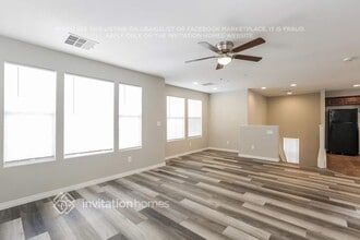 8933 Jennifer Anne Ave in Las Vegas, NV - Building Photo - Building Photo