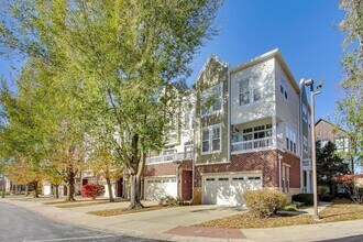 513 Grove Ln in Forest Park, IL - Building Photo - Building Photo