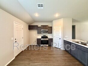 8323 E 162nd Pl S in Bixby, OK - Building Photo - Building Photo