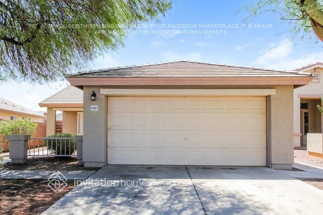 property at 10967 W Elm Ln