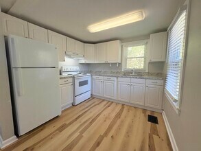 1530 Live Oak Dr in Tallahassee, FL - Building Photo - Building Photo