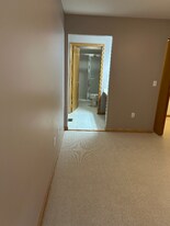 91 Potawatomi Rd in Williams Bay, WI - Building Photo