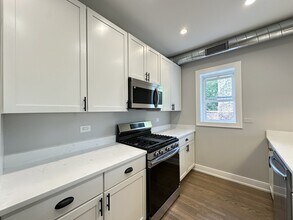 2641 W Carmen Ave in Chicago, IL - Building Photo - Building Photo