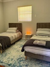 1020 NE 172nd Terrace in Miami, FL - Building Photo - Building Photo