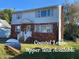 22 Commodore Ave in Keansburg, NJ - Building Photo