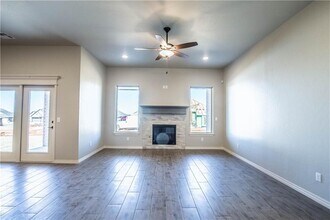 10005 NW 142nd in Yukon, OK - Building Photo - Building Photo