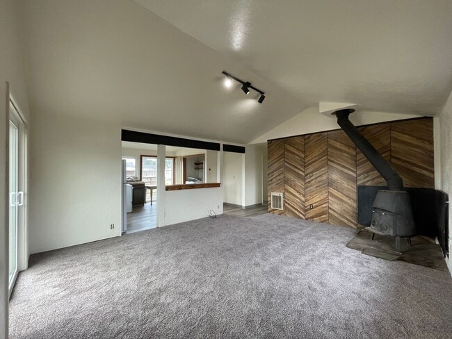 1853 Park St in Arcata, CA - Building Photo - Building Photo