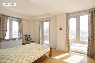 10-50-50 Jackson Ave in Queens, NY - Building Photo - Building Photo