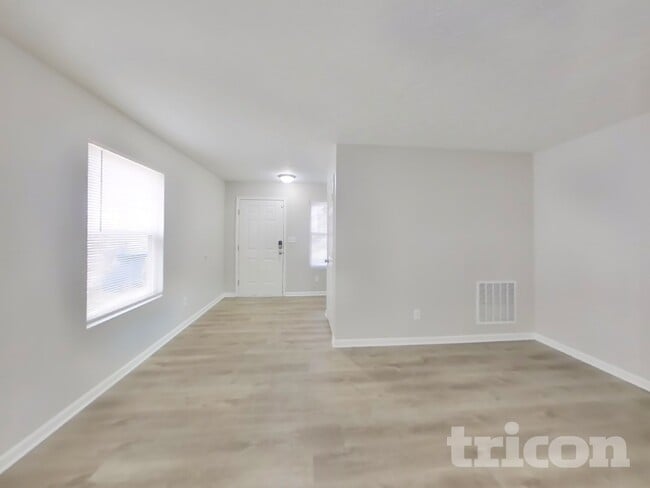 7925 Liberty School Ln in Indianapolis, IN - Building Photo - Building Photo