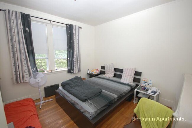1799 Commonwealth Ave, Unit 20 in Boston, MA - Building Photo - Building Photo