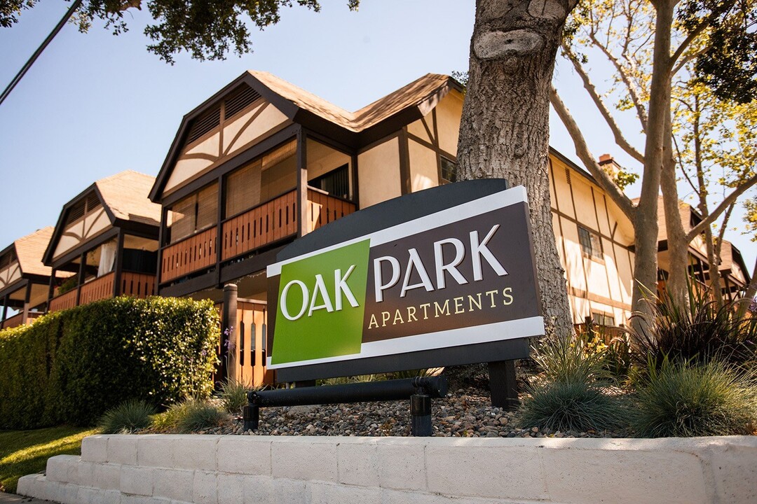 Oak Park Apartments in Solvang, CA - Building Photo