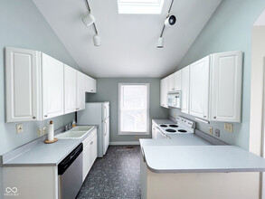 219 E 11th St in Indianapolis, IN - Building Photo - Building Photo