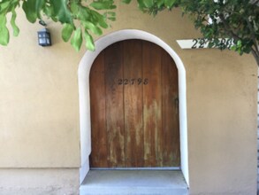 22798 Avenue San Luis in Los Angeles, CA - Building Photo - Building Photo
