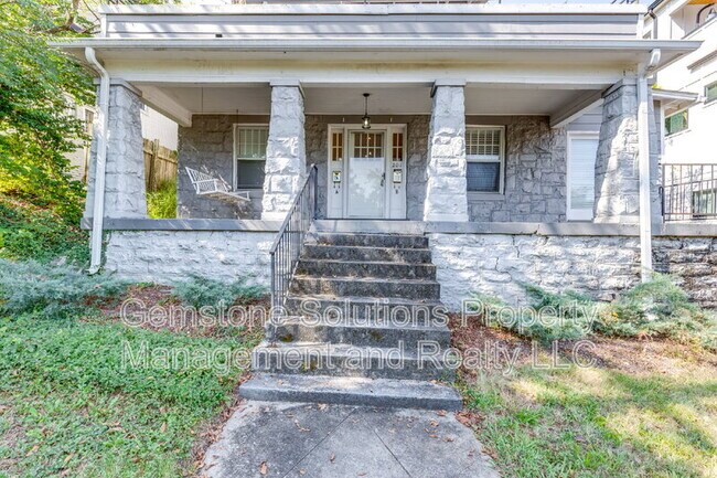 201 32nd Ave S in Nashville, TN - Building Photo - Building Photo