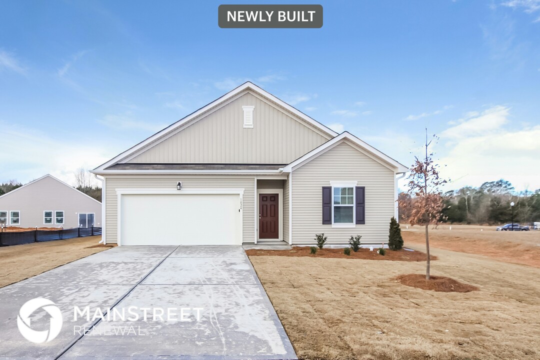 1024 Logan Canyon Ln in Zebulon, NC - Building Photo