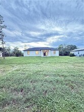 208 Grant Ave in Lehigh Acres, FL - Building Photo - Building Photo