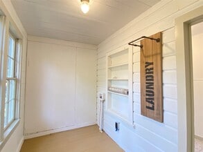 826 Fowlkes St in Sealy, TX - Building Photo - Building Photo