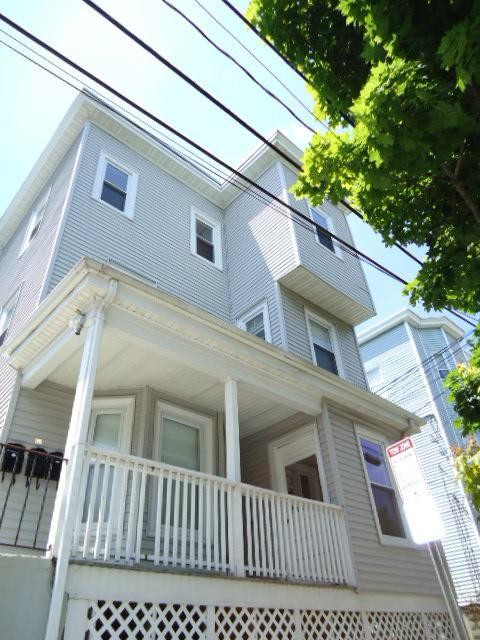 42 Derby St, Unit 3