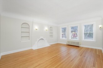 4837 Lee St, Unit 1 in Skokie, IL - Foto de edificio - Building Photo