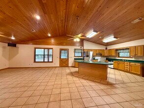 7769 Lakeside Dr in Milton, FL - Building Photo - Building Photo