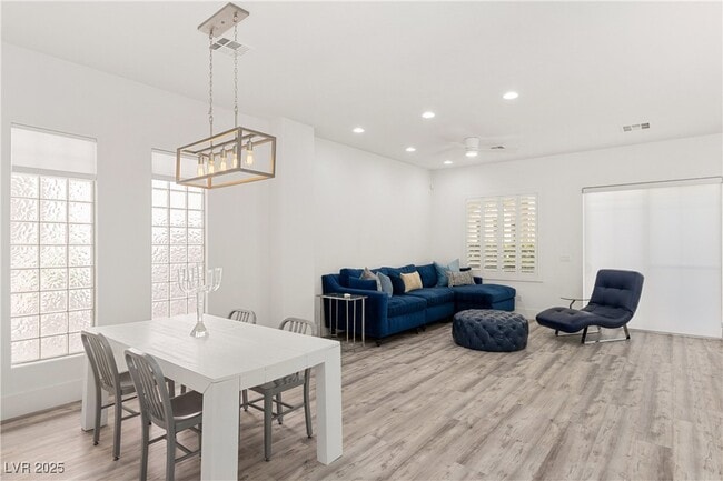 9228 Whitekirk Pl in Las Vegas, NV - Building Photo - Building Photo