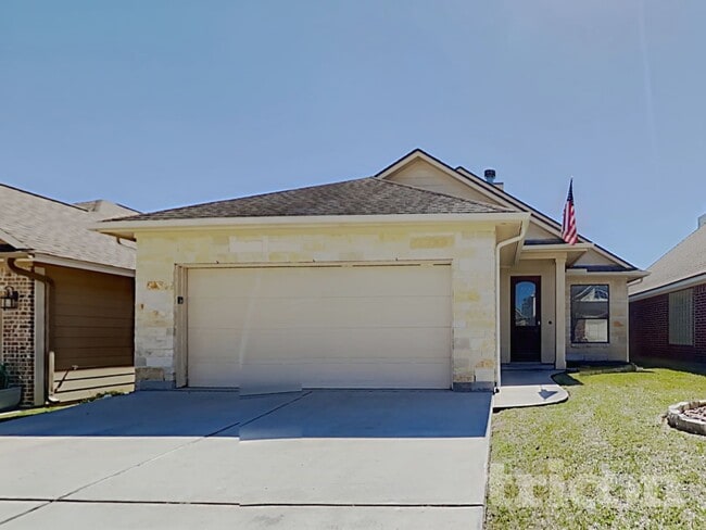 103 Lullaby Ln in Montgomery, TX - Foto de edificio - Building Photo