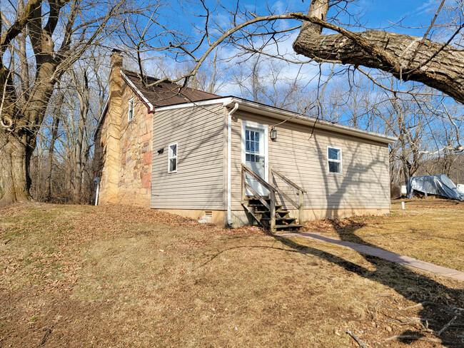 property at 260 Hopeland Rd