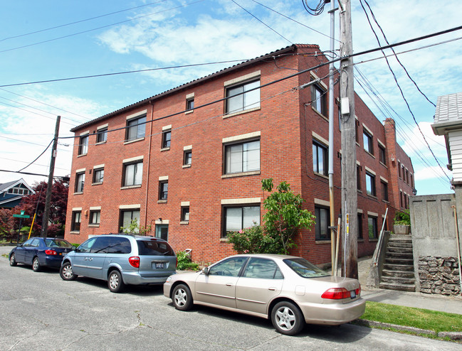 Anberg Apartments in Seattle, WA - Building Photo - Building Photo