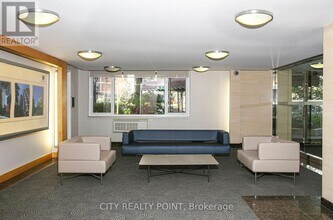 55 Isabella St in Toronto, ON - Building Photo - Building Photo