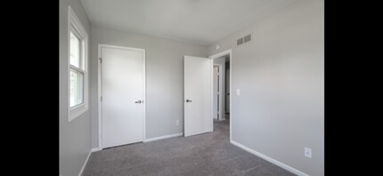 1309 Lyndale Dr in Polk City, IA - Building Photo - Building Photo